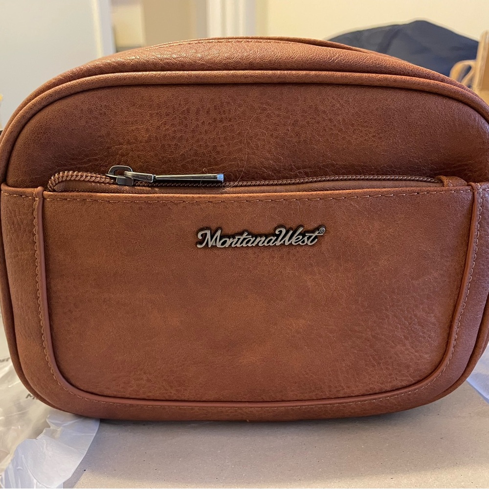 NWT Montana West Brown Crossbody Bag with strap